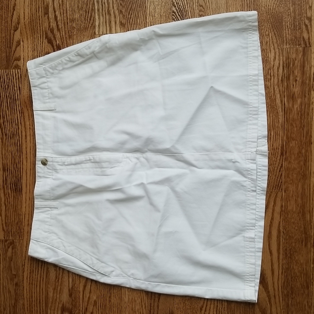 (16) L.L. Bean Women's 100% Cotton White Skirt with Pockets
